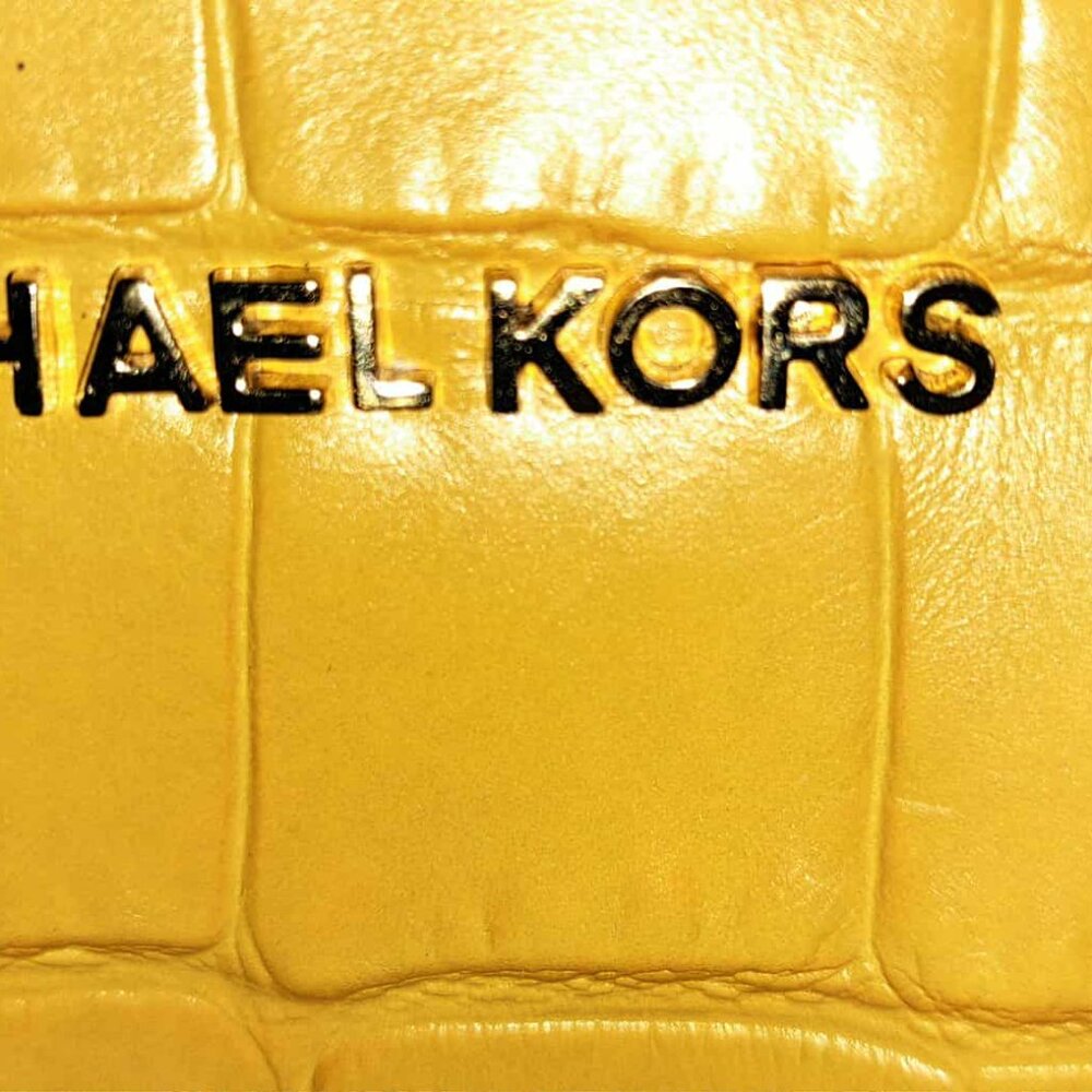 LARGE YELLOW MICHAEL KORS BAG